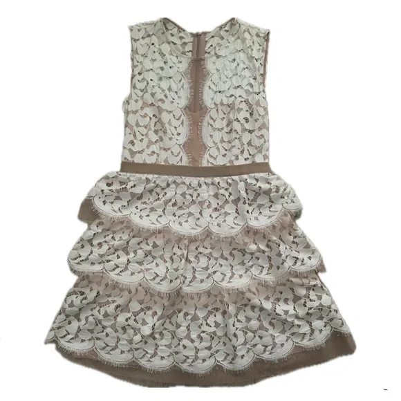 bcbg cream lace dress BCBGMaxazria Lace Dress Womens Size 4 Mini Short Cream